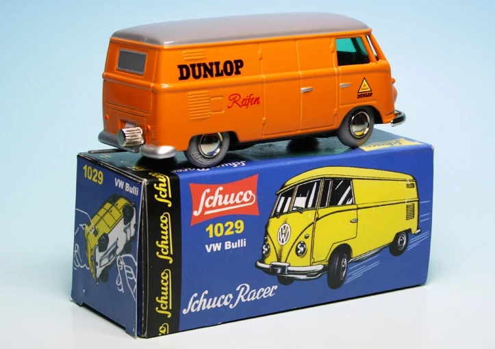Schuco Microracer 1029 VW T1 Bulli Kastenwagen "Dunlop Reifen" 2 Schuco Microracer 1029 VW T1 Bulli Kastenwagen "Dunlop Reifen" – Bild 2