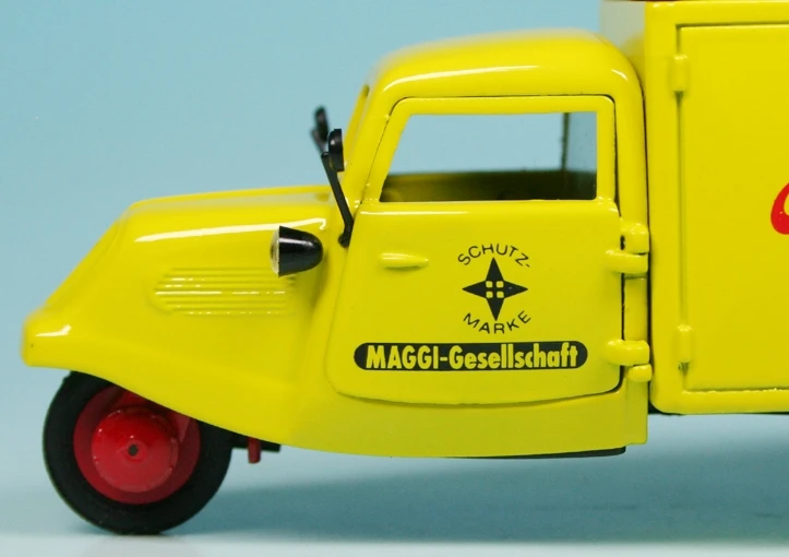 Schuco Tempo Hanseat Dreirad Mit Kofferaufbau "Maggi" 4 Schuco Tempo Hanseat Dreirad Mit Kofferaufbau "Maggi" – Bild 4