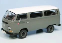 Schuco VW T2a Bus "PTT Schweizer Post Messwagen"