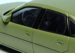 Schuco Opel Vectra B Stufenheck (1995) "Bundeswehr Kommandeurwagen" -Mini Auto Verkauf 004165 Schuco Opel Vectra B Stufenheck 1995 Bundeswehr Kommandeurwagen z5