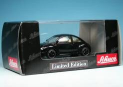 Schuco VW New Beetle (1997) "Black Magic" -Mini Auto Verkauf 004534 Schuco VW New Beetle 1997 Black Magic z7