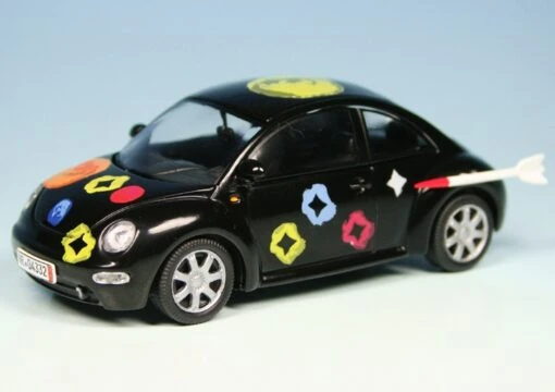 Schuco VW New Beetle (1997) Mit Raketenantrieb "Die Ludolfs" -Mini Auto Verkauf 004541 Schuco VW New Beetle 1997 mit Raketenantrieb Die Ludolfs z1