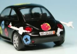Schuco VW New Beetle (1997) Mit Raketenantrieb "Die Ludolfs" -Mini Auto Verkauf 004541 Schuco VW New Beetle 1997 mit Raketenantrieb Die Ludolfs z6