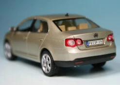 Schuco VW Jetta V (2005) -Mini Auto Verkauf 004731 Schuco VW Jetta V 2005 z5