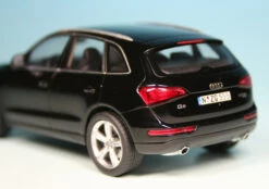 Schuco Audi Q5 3.0 TDI (2008) -Mini Auto Verkauf 007231 Schuco Audi Q5 3 0 TDI 2008 z5
