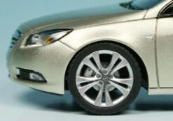 Schuco Opel Insignia Fliessheck (2008) -Mini Auto Verkauf 007266 Schuco Opel Insignia Fliessheck 2008 z4