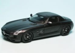 Schuco Mercedes Benz SLS AMG Coupé (C197) (2009) "Concept Black"