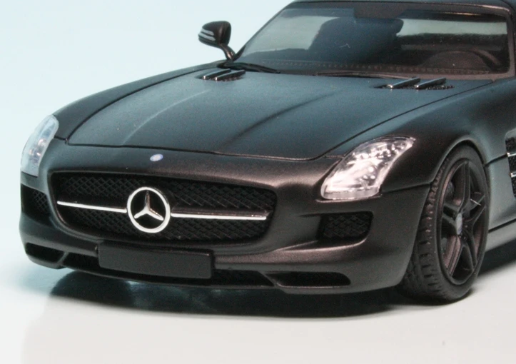 Schuco Mercedes Benz SLS AMG Coupé (C197) (2009) "Concept Black" 3 Schuco Mercedes Benz SLS AMG Coupé (C197) (2009) "Concept Black" – Bild 3