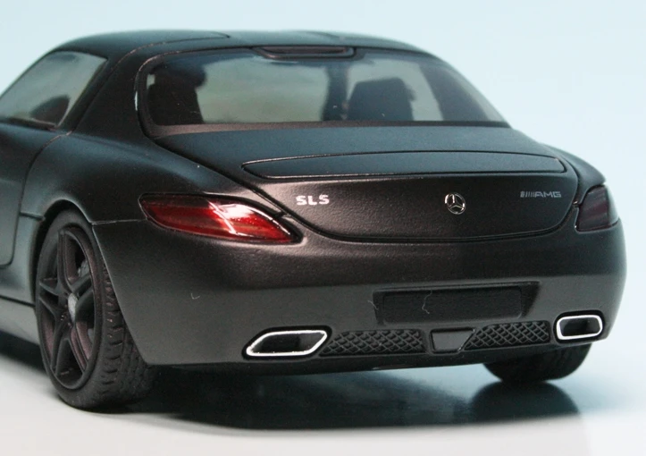 Schuco Mercedes Benz SLS AMG Coupé (C197) (2009) "Concept Black" 6 Schuco Mercedes Benz SLS AMG Coupé (C197) (2009) "Concept Black" – Bild 6