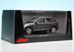 Schuco VW Touareg 4.2 V8 TDI (2010) 13 Schuco VW Touareg 4.2 V8 TDI (2010) -Mini Auto Verkauf 007419 Schuco VW Touareg 4 2 V8 TDI 2010 z7