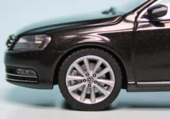 Schuco VW Passat Limousine (2010) -Mini Auto Verkauf 007432 schuco vw passat limousine 2010 3