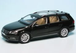 Schuco VW Passat Variant (2010)