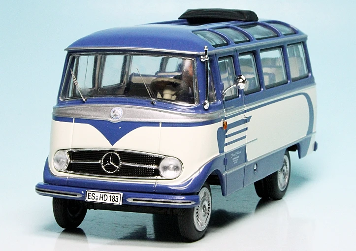 Schuco Mercedes Benz O 319 D Kleinbus "Josef Fuchs Reisen" 3 Schuco Mercedes Benz O 319 D Kleinbus "Josef Fuchs Reisen" – Bild 3