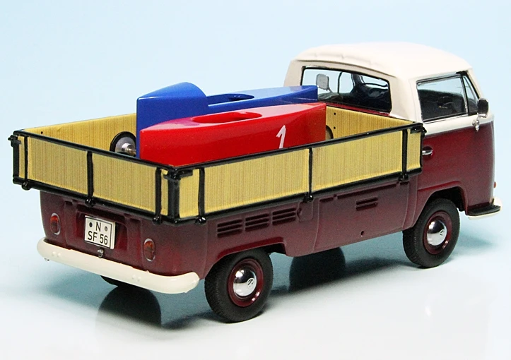 Schuco VW T2a Westfalia-Pritsche Mit Zwei Seifenkisten 2 Schuco VW T2a Westfalia-Pritsche Mit Zwei Seifenkisten – Bild 2