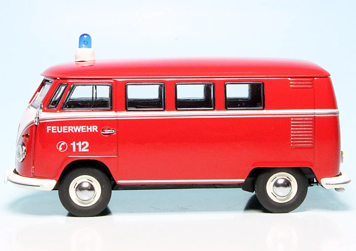 Schuco VW T1b Bulli Bus "Feuerwehr" 5 Schuco VW T1b Bulli Bus "Feuerwehr" – Bild 5
