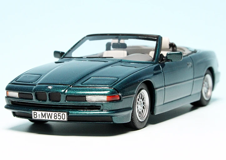 Schuco BMW 850Ci Cabriolet (E31) (1989) 3 Schuco BMW 850Ci Cabriolet (E31) (1989) – Bild 3