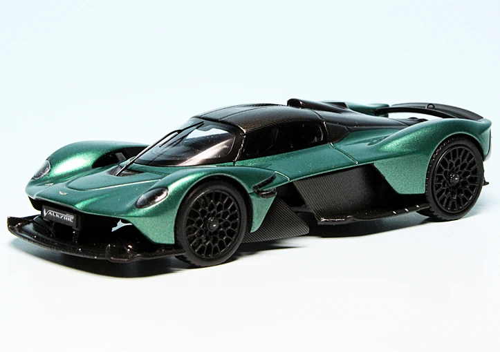 Schuco Aston Martin Valkyrie (2021) 1 Schuco Aston Martin Valkyrie (2021)