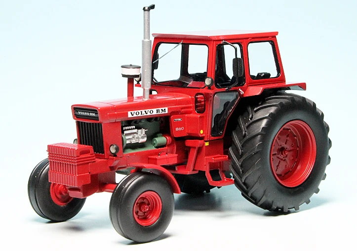 Schuco Volvo BM 810 Boxer Traktor (1969-1972) 1 Schuco Volvo BM 810 Boxer Traktor (1969-1972)