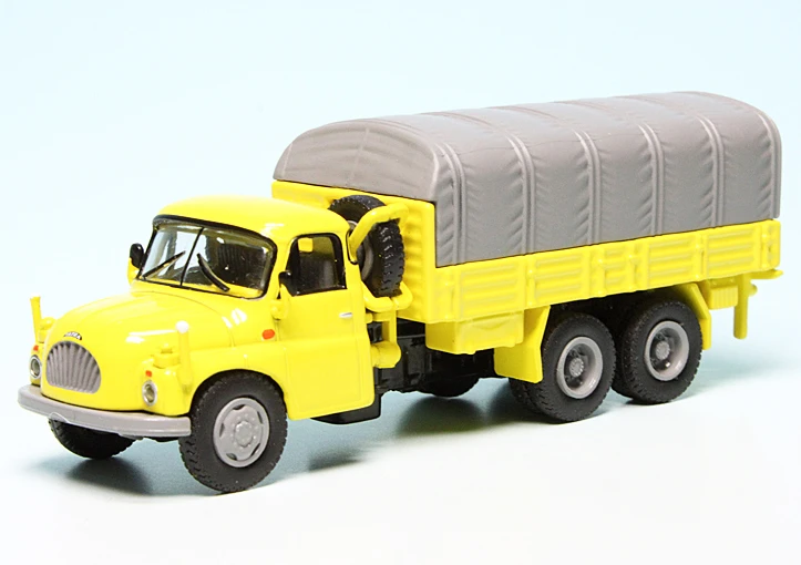 Schuco Tatra T138 6X6 Pritsche/Plane 1 Schuco Tatra T138 6X6 Pritsche/Plane