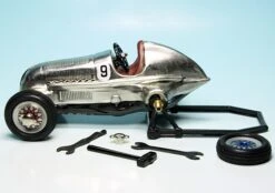 Schuco "100 Jahre Automobil" Mercedes Benz 1936 Rennwagen / Schuco Studio I 1050 Montagekasten -Mini Auto Verkauf 701023 schuco 100 jahre automobil mercedes benz 1936 rennwagen schuco studio i 1050 montagekasten 4