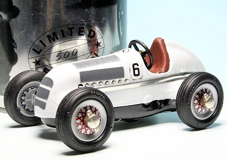 Schuco Mercedes Benz 1936 Rennwagen / Studio I 1050 "Mercedes Benz Collection Classic" 2 Schuco Mercedes Benz 1936 Rennwagen / Studio I 1050 "Mercedes Benz Collection Classic" – Bild 2