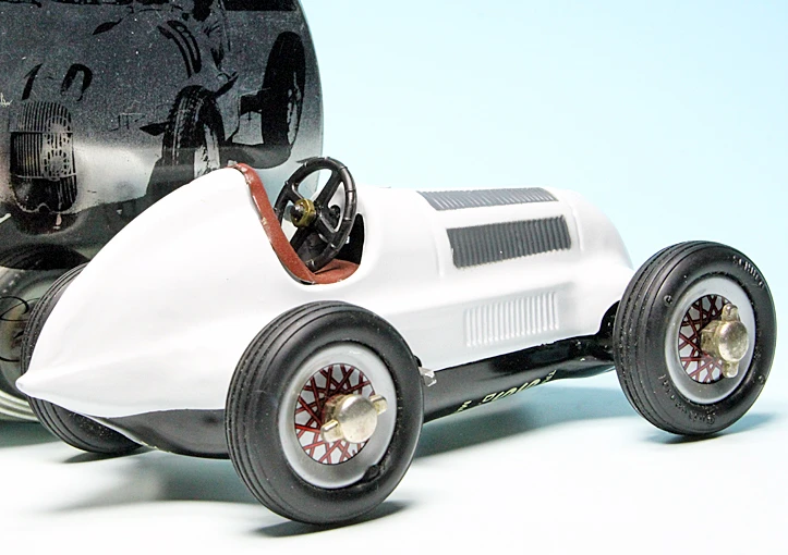 Schuco Mercedes Benz 1936 Rennwagen / Studio I 1050 "Mercedes Benz Collection Classic" 3 Schuco Mercedes Benz 1936 Rennwagen / Studio I 1050 "Mercedes Benz Collection Classic" – Bild 3