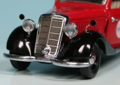 Schuco Mercedes Benz 170V Kastenwagen "Esso Standard Kundendienst" -Mini Auto Verkauf 901001 Schuco Mercedes Benz 170V Kastenwagen Esso Standard Kundendienst z3