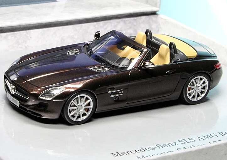 Schuco Mercedes Benz SLS AMG Roadster (A197) (2011) "Mercedes Benz Museum" 2 Schuco Mercedes Benz SLS AMG Roadster (A197) (2011) "Mercedes Benz Museum" – Bild 2