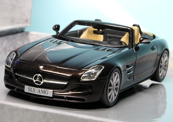 Schuco Mercedes Benz SLS AMG Roadster (A197) (2011) "Mercedes Benz Museum" 3 Schuco Mercedes Benz SLS AMG Roadster (A197) (2011) "Mercedes Benz Museum" – Bild 3