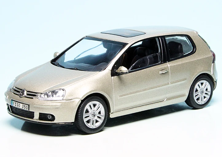 Schuco VW Golf V (2003) "Volkswagen Werbemodell" 1 Schuco VW Golf V (2003) "Volkswagen Werbemodell"