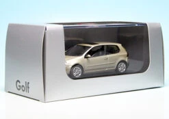 Schuco VW Golf V (2003) "Volkswagen Werbemodell" 13 Schuco VW Golf V (2003) "Volkswagen Werbemodell" -Mini Auto Verkauf 902107 schuco vw golf v 2003 volkswagen werbemodell 6