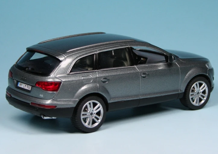 Schuco Audi Q7 4.2 FSI (2005) "Audi Werbemodell" 2 Schuco Audi Q7 4.2 FSI (2005) "Audi Werbemodell" – Bild 2