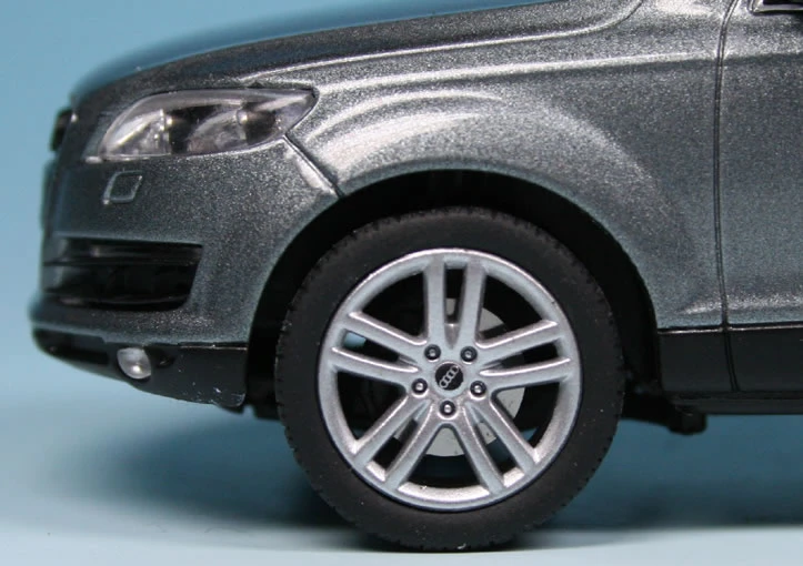 Schuco Audi Q7 4.2 FSI (2005) "Audi Werbemodell" 5 Schuco Audi Q7 4.2 FSI (2005) "Audi Werbemodell" – Bild 5