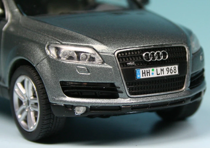 Schuco Audi Q7 4.2 FSI (2005) "Audi Werbemodell" 6 Schuco Audi Q7 4.2 FSI (2005) "Audi Werbemodell" – Bild 6