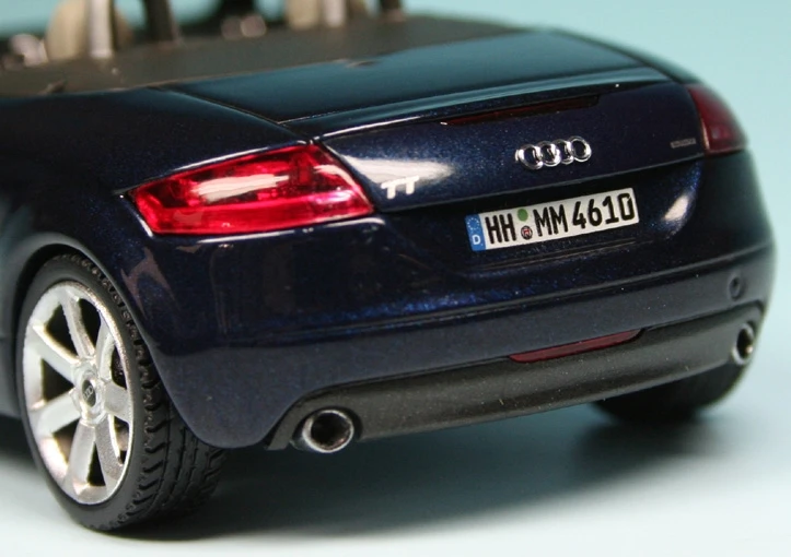 Schuco Audi TT Roadster (2007) "Audi Werbemodell" 3 Schuco Audi TT Roadster (2007) "Audi Werbemodell" – Bild 3