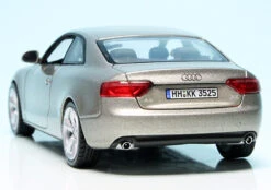 Schuco Audi A5 3.2 Quattro Coupé (2007) "Audi Werbemodell" 12 Schuco Audi A5 3.2 Quattro Coupé (2007) "Audi Werbemodell" -Mini Auto Verkauf 905086 schuco audi a5 32 quattro coup 2007 audi werbemodell 5