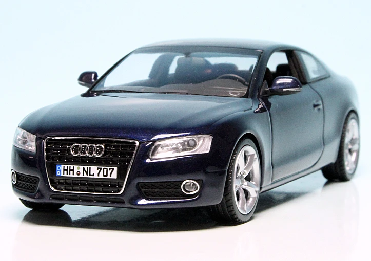 Schuco Audi A5 3.2 Quattro Coupé (2007) "Audi Werbemodell" 3 Schuco Audi A5 3.2 Quattro Coupé (2007) "Audi Werbemodell" – Bild 3