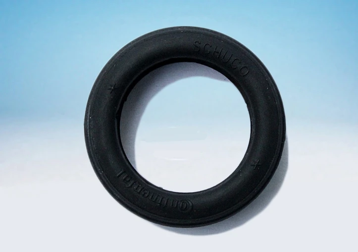 Schuco Reifensatz Mit Rillenprofil "Continental" 2 Schuco Reifensatz Mit Rillenprofil "Continental" – Bild 2